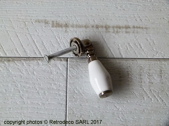 bouton_porte_lafinesse_KN-44.jpg Poignée tirette articulée porcelaine blanche déco brocante – Image 1