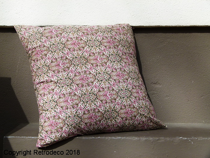 coussin_ib_laursen_6299-00_1.jpg Housse de coussin coton fleuri Ib Laursen – Image 1