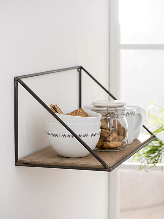 Etagère murale triangle bois et métal Ib Laursen – Image 1