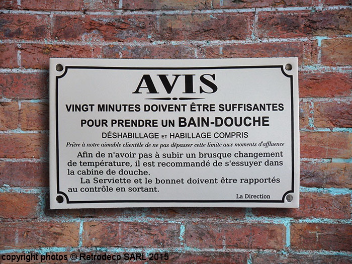 plaque_emaillee_deco_retro_BD250-1.jpg Plaque émaillée bombée Bain Douche Avis Email Replica – Image 1