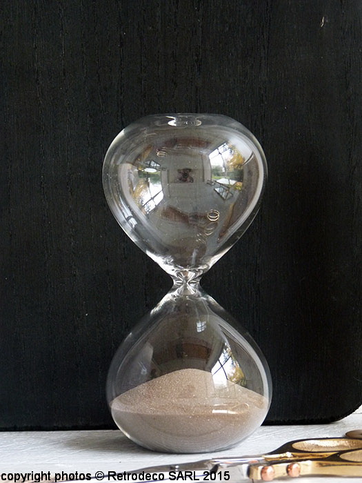 sablier_deco_scandinave_madam_stoltz_14F69012-4B24.jpg Sablier déco scandinave Madam Stoltz – Image 1