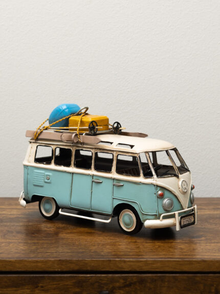 Miniature Combi VW et skis CHehoma