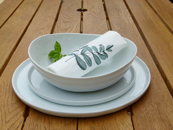 Assiettes à Dessert Bleus Dailleurs en Céramique par Hermes pour Hermès, France, 2000s, Set de 2 en vente sur