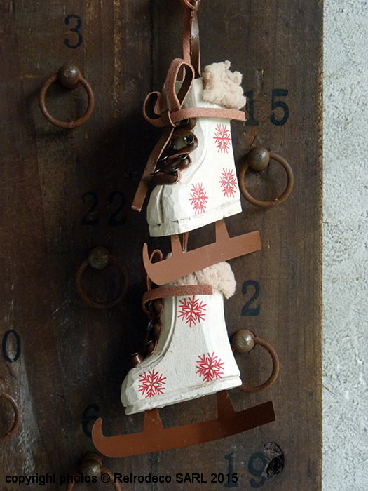 deco_noel_chehoma_6494241W.jpg Patins à glace blanc déco de Noël Chehoma – Image 1