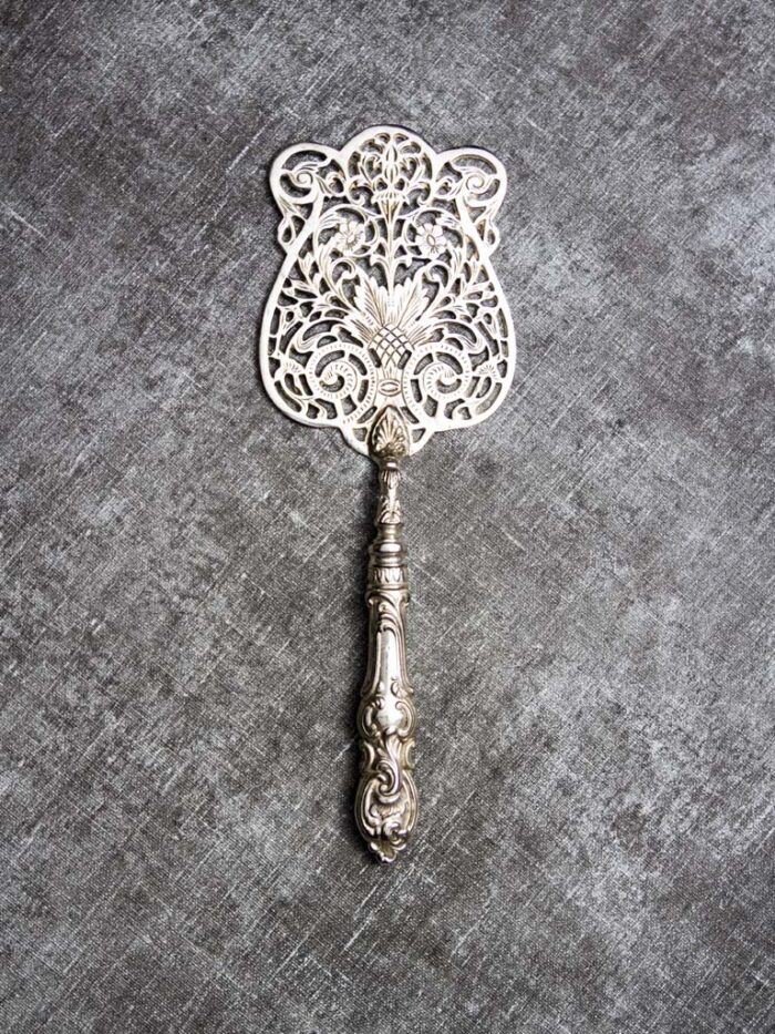 Pelle tarte baroque argent Chehoma déco brocante