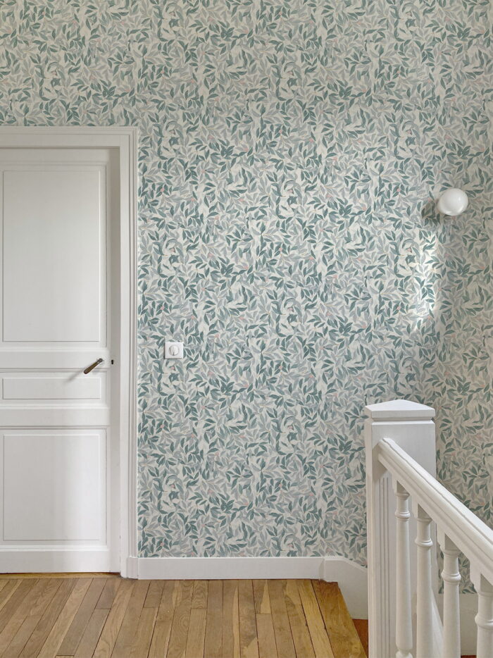 Papier peint Les Nymphes Vert Rose Marianne Ratier – Image 1