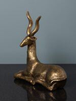 Gazelle couchée patine dorée – Image 3