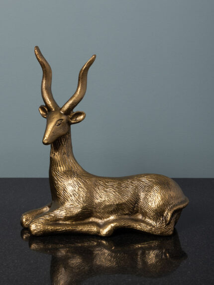 Gazelle couchée patine dorée Chehoma