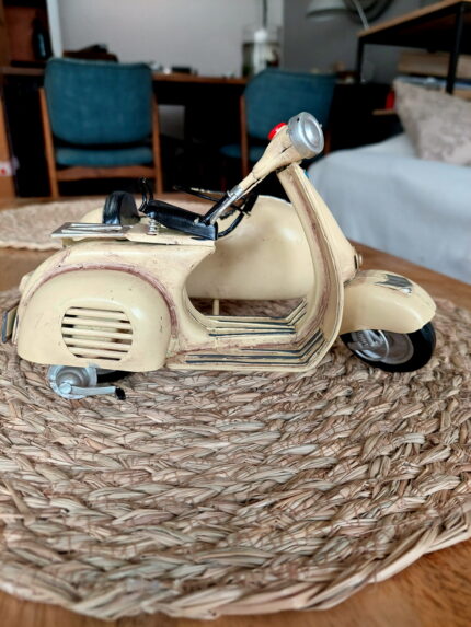 Miniature métal Moto Side-Car crème Antic Line