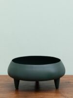 Cache pot vert sur petit trépied – Image 2