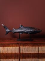 Grand requin noir base métal – Image 2