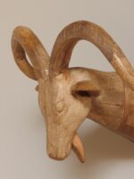 Grande tête de cerf murale en manguier – Image 3