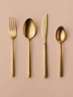 Set de 16 couverts pour 4 personnes dorés Chehoma