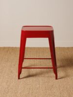 Tabouret bordeaux laqué Jammin – Image 2