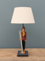 Lampe à poser vintage skieur Chehoma