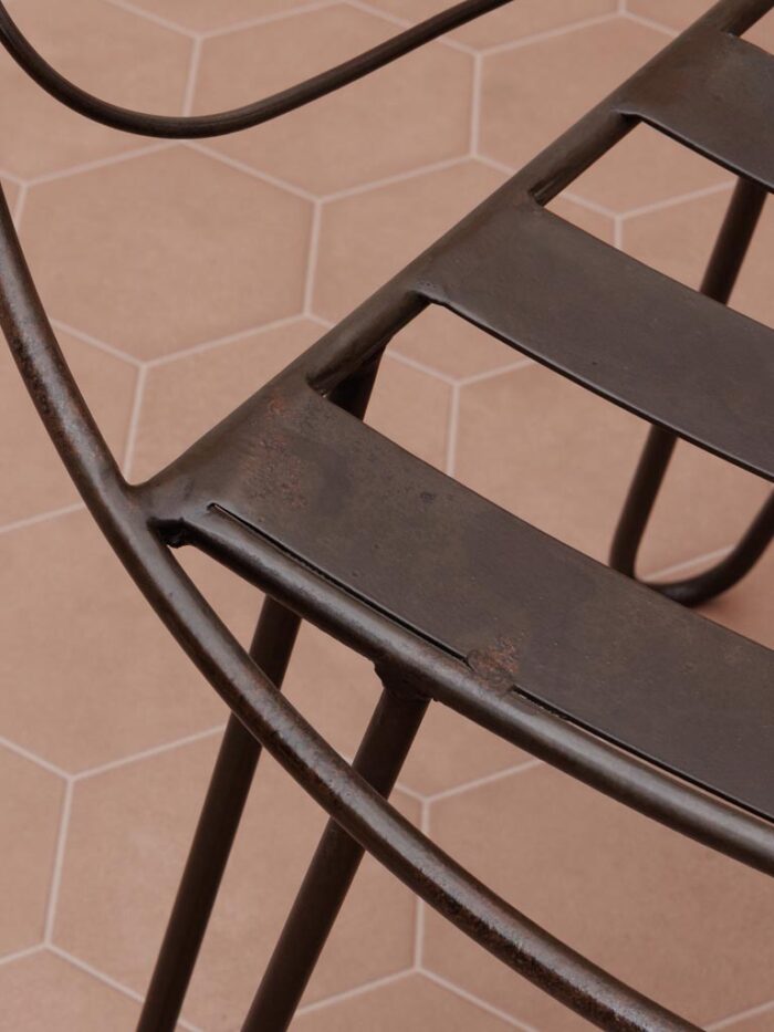 Chaise en fer Folia – Image 5
