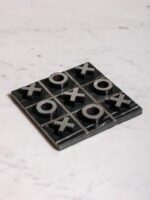 Jeu OXO en marbre noir Chehoma