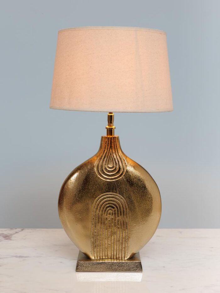 Lampe dorée Povas Chehoma