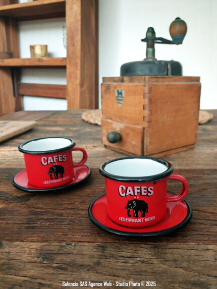 Tasse expresso émaillée rouge Éléphant noir Email Replica