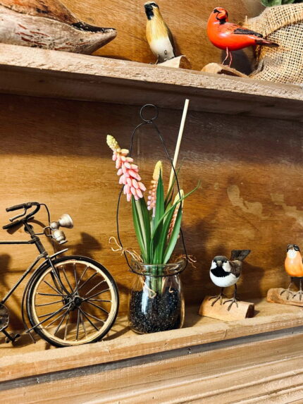 Bocal suspendu 3 fleurs Muscari rose Ixia