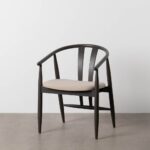 Chaise noire bois Suro Ixia