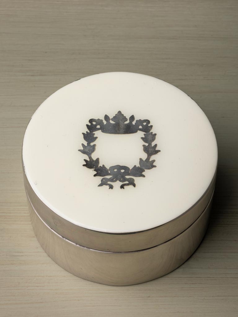 Boîte ronde patine argent couvercle guirlande Chehoma