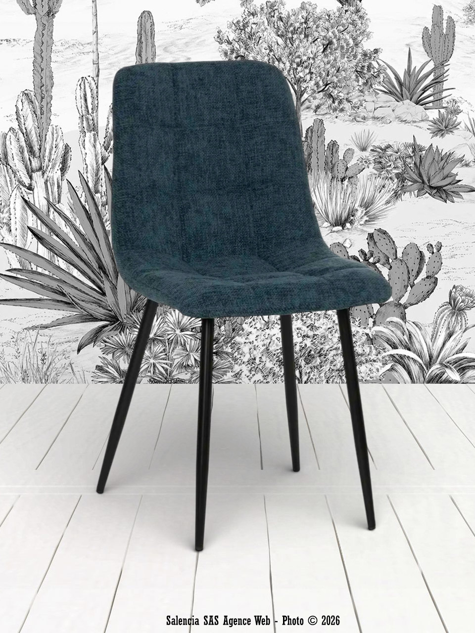 Chaise-bleue-tissu-métal-ixia-612560 Chaise tissu bleu pieds métal Abstract Ixia