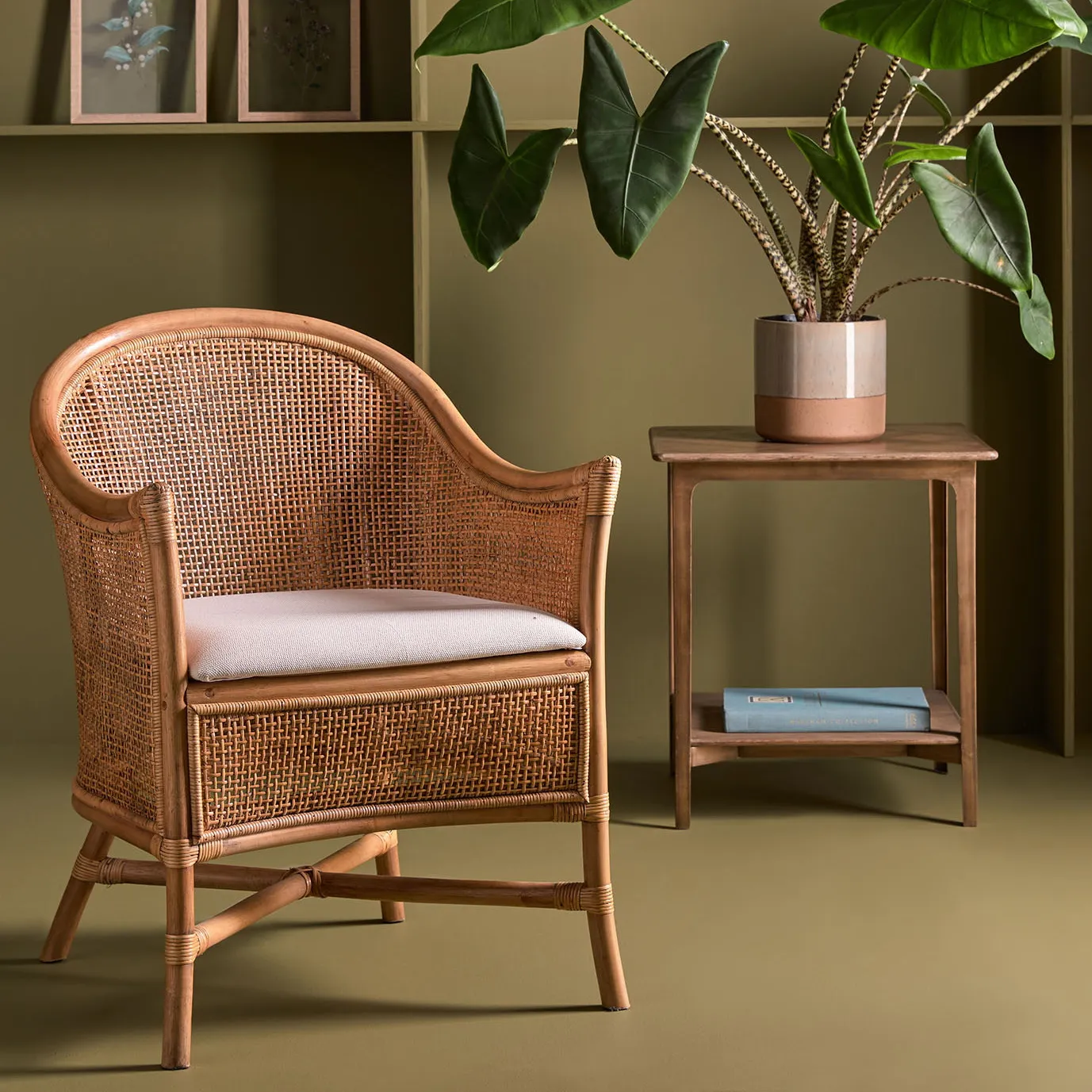 Fauteuil en rotin avec assise en tissu Maurice Signature