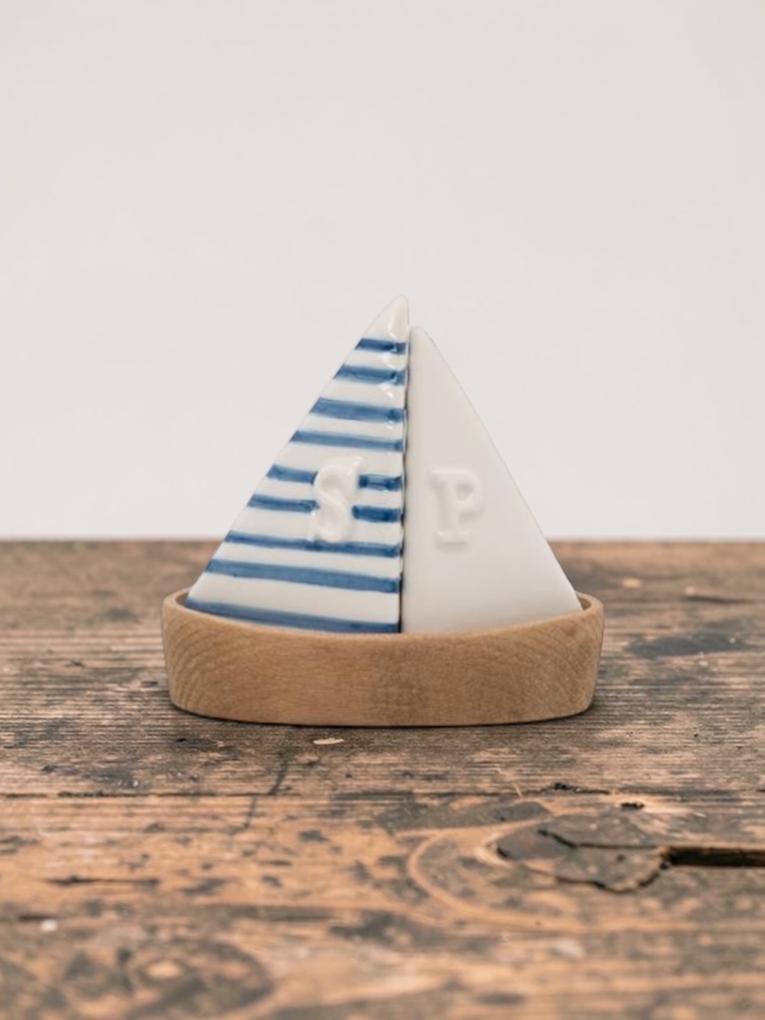 Set de 2 salière et poivrière Voilier BAtela